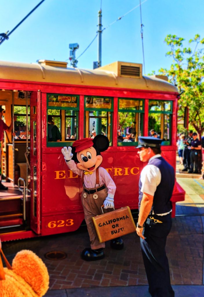 Mickey Mouse in Carthay Circle in Disneys California Adventure 2