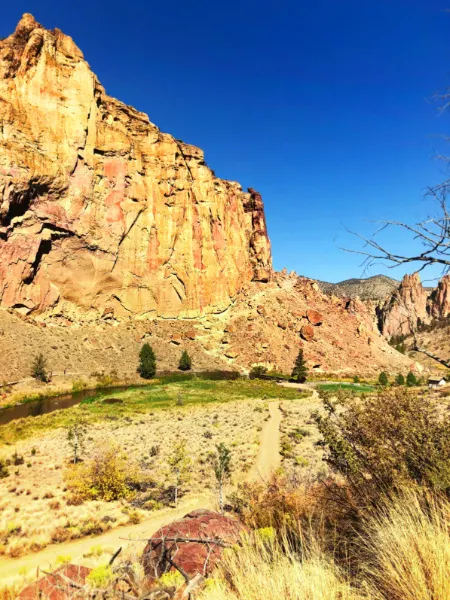 Canyon Trail to Misery Ridge Trail Smith Rock State Park Terrabonne Oregon 1