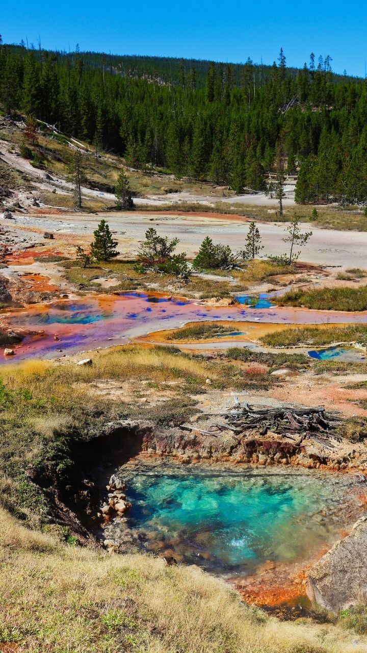 Artist Paint Pots, 2 Days in Yellowstone Itinerary