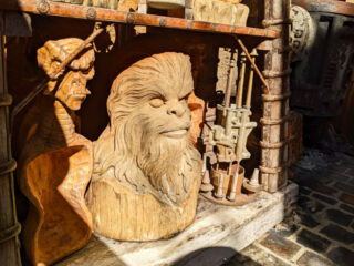 Carved-Wookie-at-Star-Wars-Galaxys-Edge-Hollywood-Studios-Disney-World-1-320x240.jpg