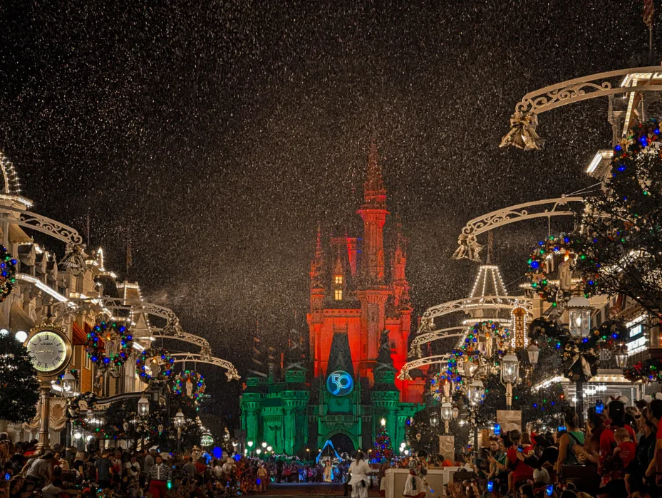 Christmas in Disney World Favorite Things to Do and See for Disney