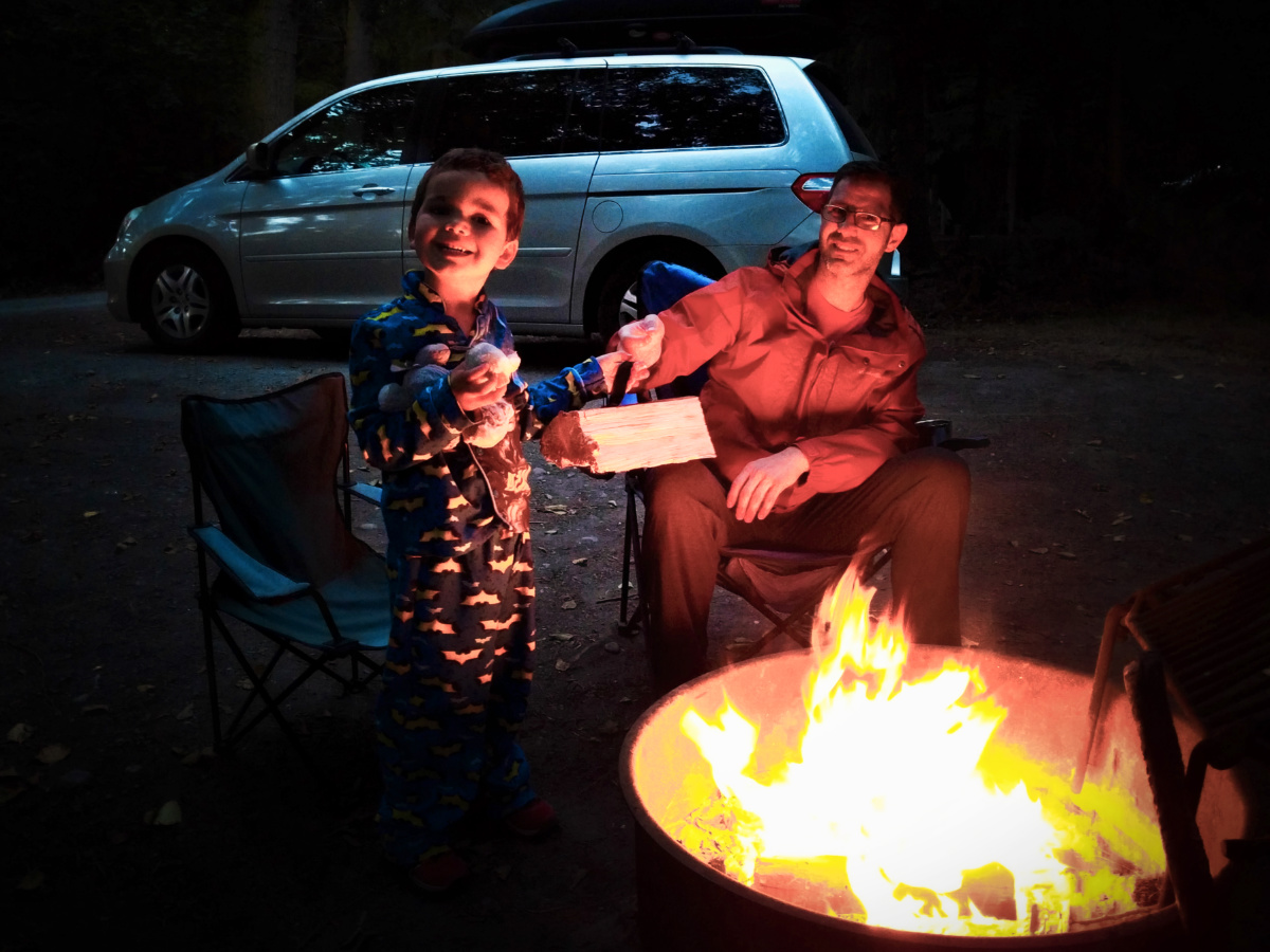 Chris Taylor and LittleMan at Campfire Washington Park Anacortes 1