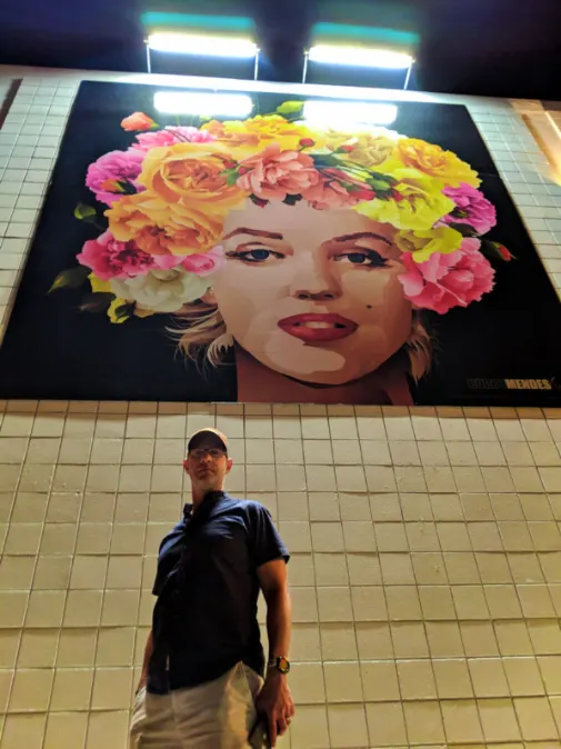 Chris Taylor with Marylin Monroe street art in Palm Springs California 1