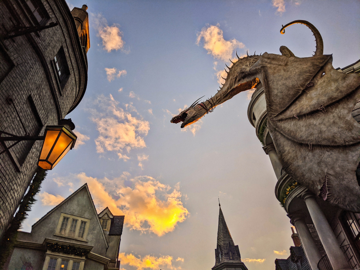 Dragon at Diagon Alley Universal Studios Florida Orlando 2