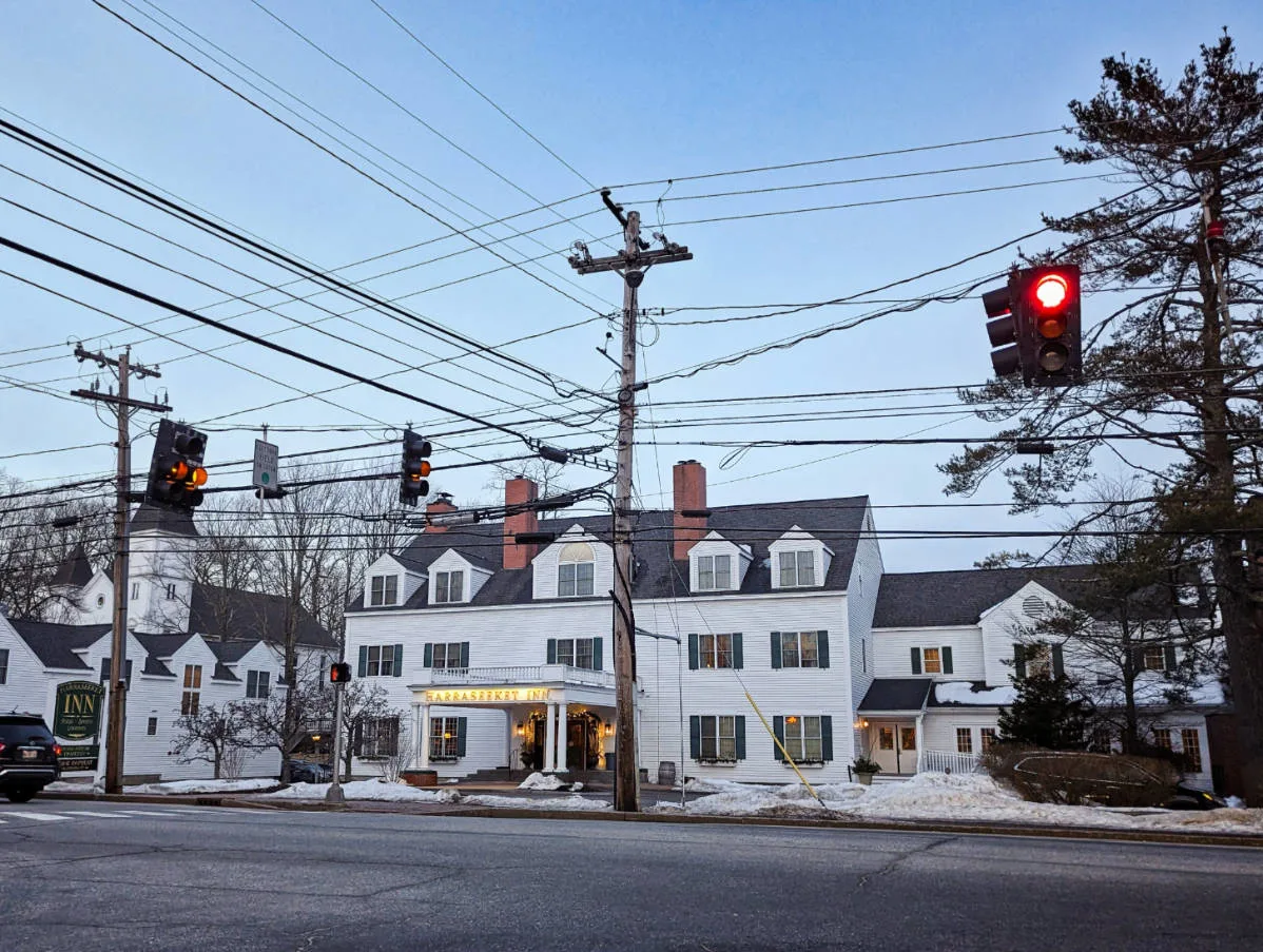 Exterior of Harraseeket Inn in Freeport Maine 1