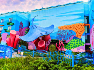 Finding-Nemo-buildinigs-at-Art-of-Animation-Resort-Walt-Disney-World-Orlando-Florida-1-320x240.jpg