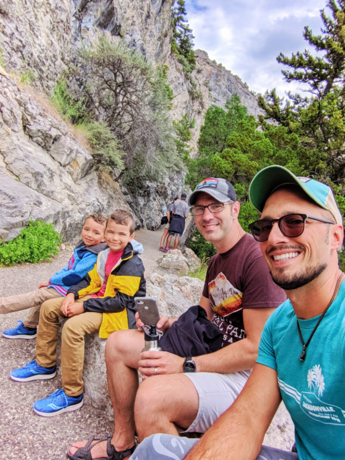 Full Taylor Family Hiking to Lewis and Clark Caverns State Park Montana 6