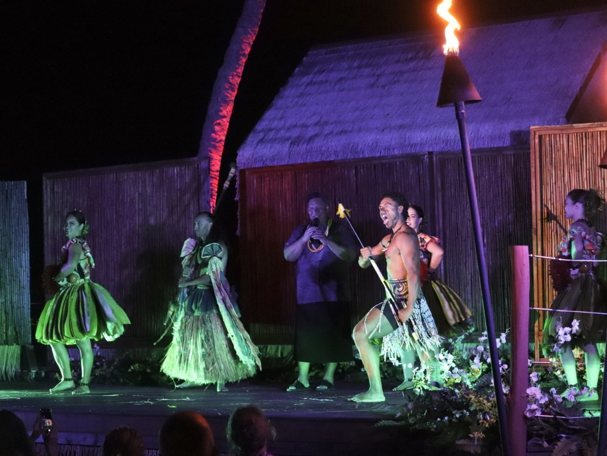 Hula Dancers at Island Breeze Luau at King Kamehameha in Kailua Kona Big Island Hawaii 7