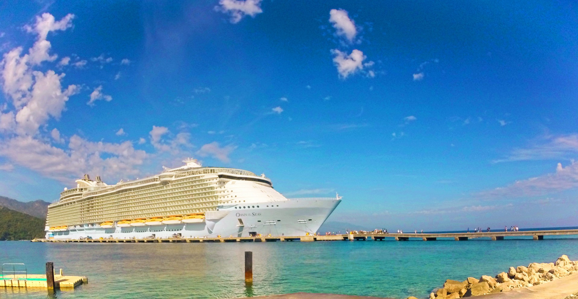 Oasis of the Seas in Port, Royal Caribbean Cruiseline