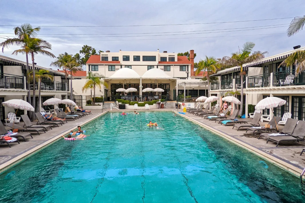 Patio at Swimming Pool at Lafayette Hotel Swimclub and Bungalows San Diego California 1