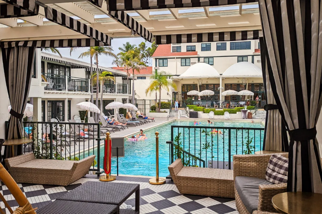 Patio at Swimming Pool at Lafayette Hotel Swimclub and Bungalows San Diego California 2