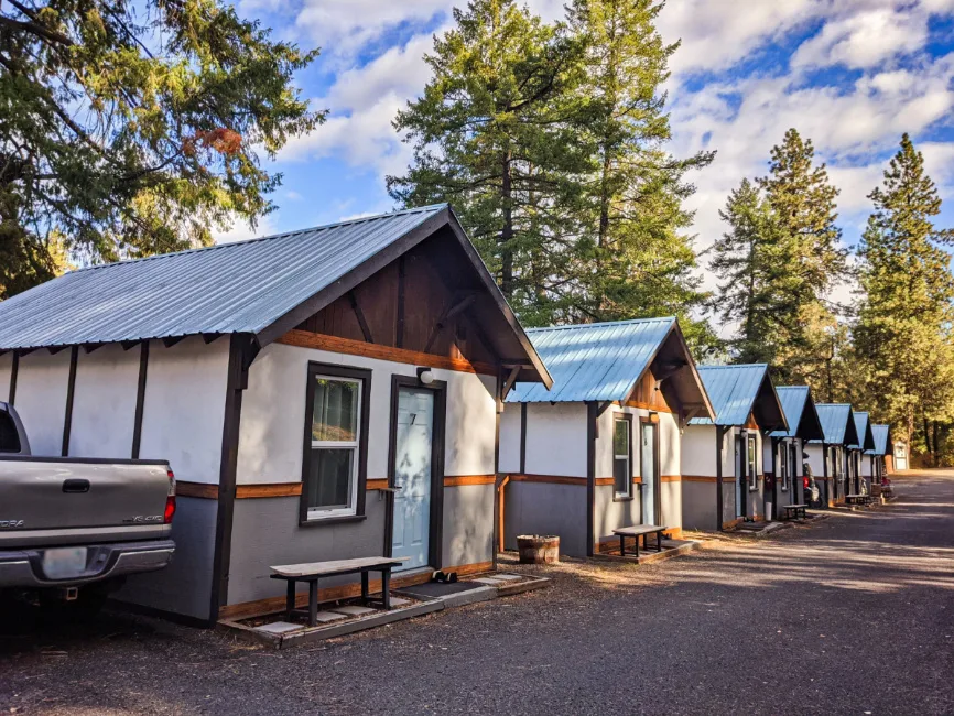 Row of Cabins at LOGE Camps Riverside Leavenworth Washington 1