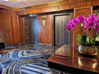 Royal-Suite-Level-at-Fairmont-Hotel-Vancouver-Downtown-Vancouver-BC-1-320x240.jpg