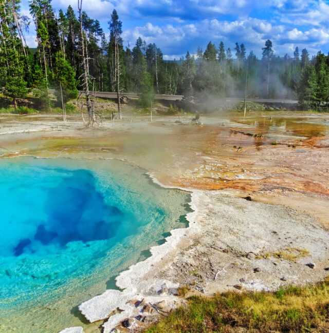 Silex Hot Spring at Fountain Paint Pots Geysers Yellowstone NP 2