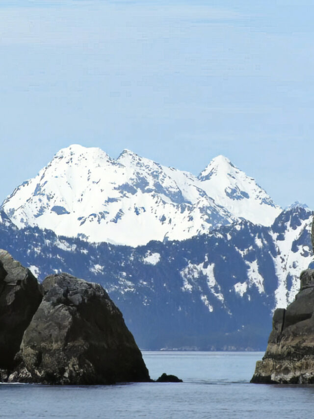 Sunny Day in Kenai Fjords National Park Alaska 1