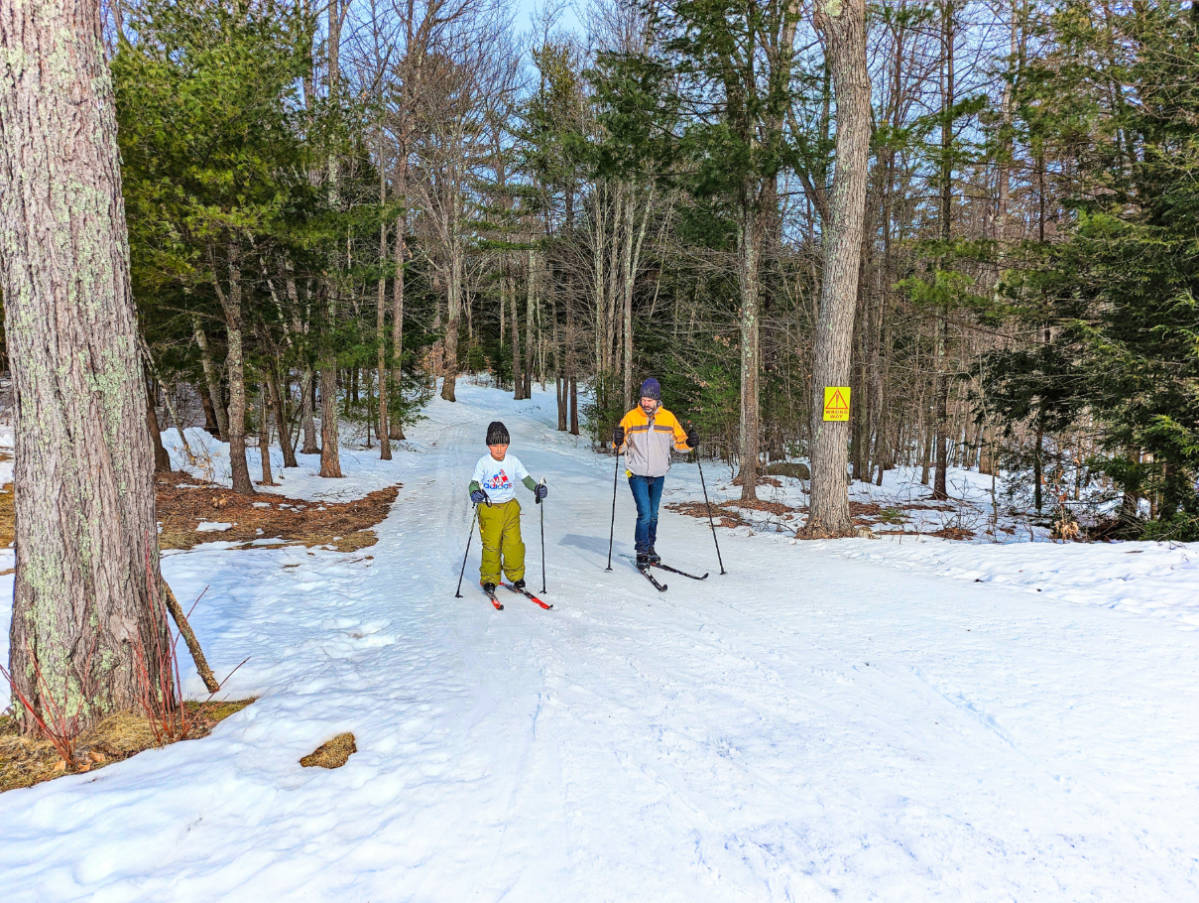 Taylor Family Cross Country Skiing at Pineland Farms New Gloucester Maine 18