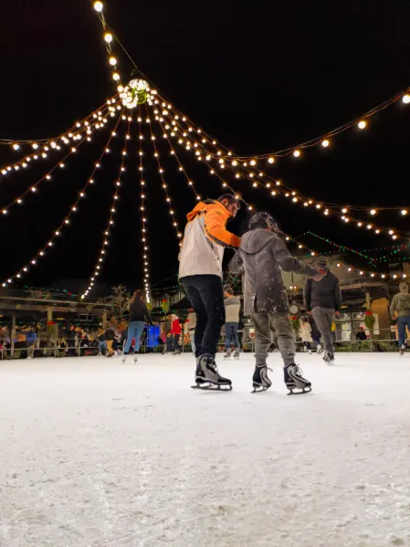 Taylor Family Ice Skating at Butchart Gardens Christmams Victoria BC 4