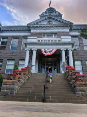 Taylor Family at Crook County Courthouse Prineville Oregon 2