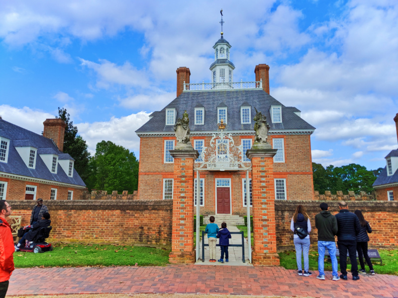 Taylor Family at Governors Palace Colonial Williamsburg Virginia 5