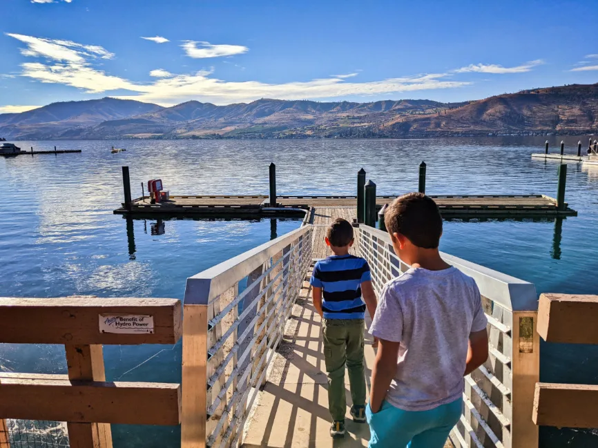 Taylor Family at Old Mill Park Lake Chelan Manson Washington 2