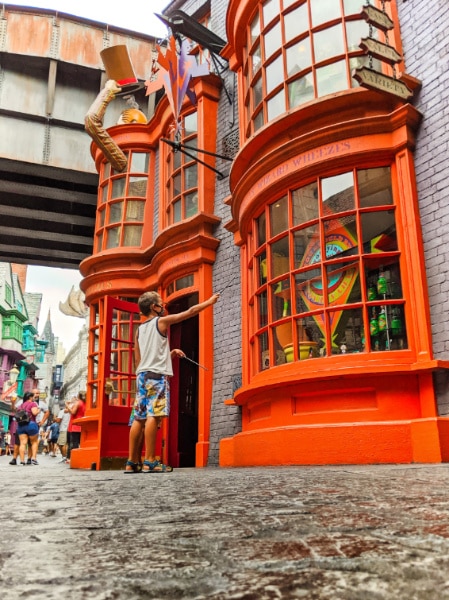 Taylor Family in Diagon Alley Universal Studios Universal Orlando 2020 8