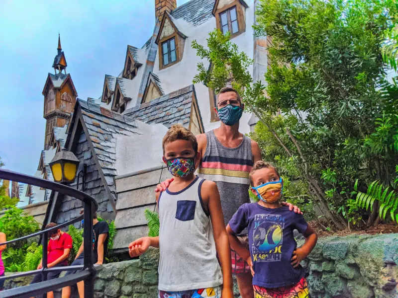 Taylor Family in Hogsmeade Wizarding World of Harry Potter Universal Orlando 2020 1
