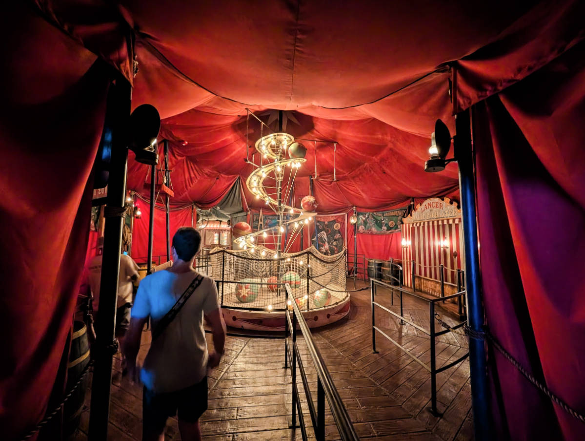 Taylor Family in Queue at Le Cirque Arcanus at Wizarding World of Harry Potter Ministry of Magic Epic Universe Universal Orlando 2
