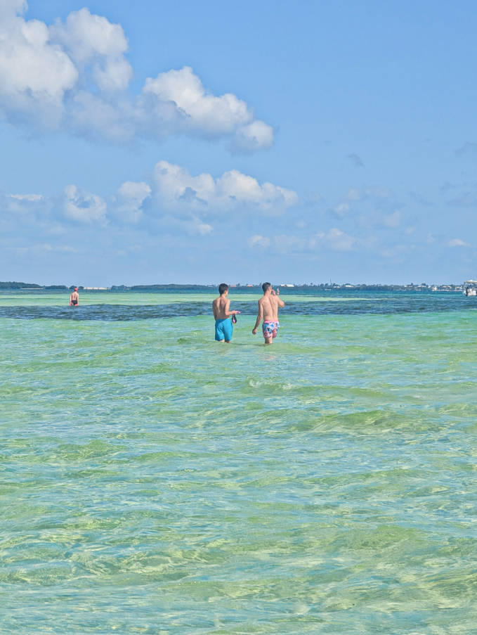 Taylor Family on Sandbar Tour with Marathon Mermaid Cruises Florida Keys 17