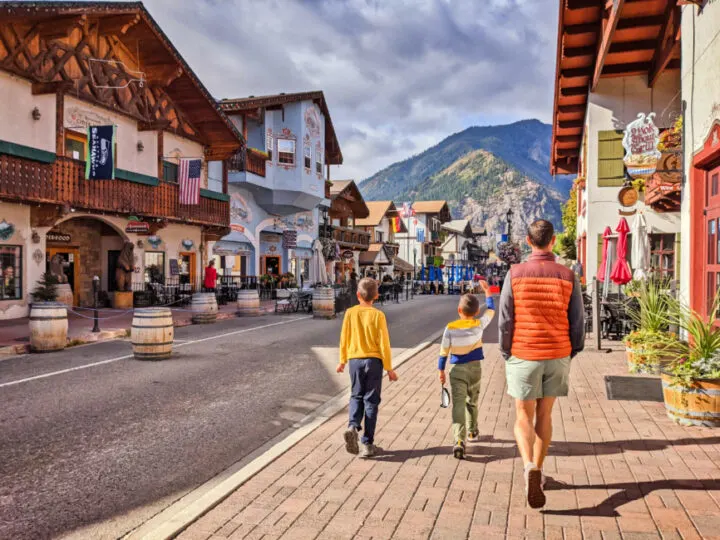 Taylor Family with Bavarian Buildings in Leavenworth Washington 2