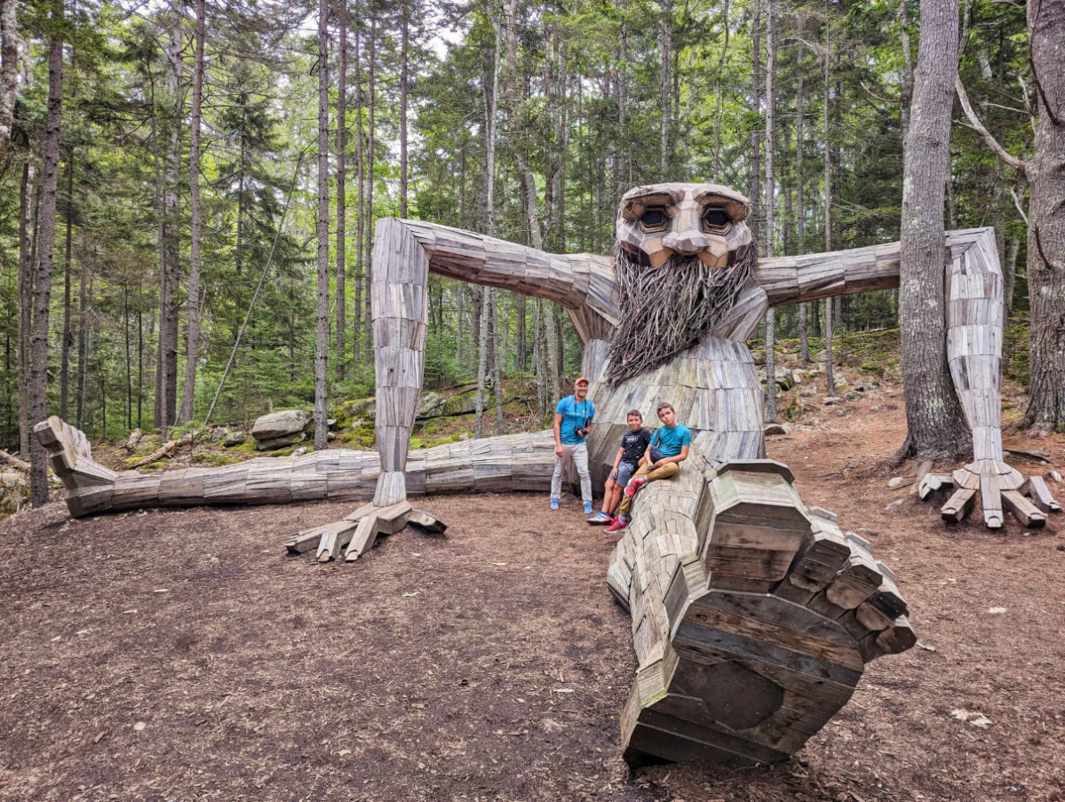 Taylor Family with Thomas Dambo Trolls at Coastal Maine Botanical Gardens Boothbay Harbor Maine 15