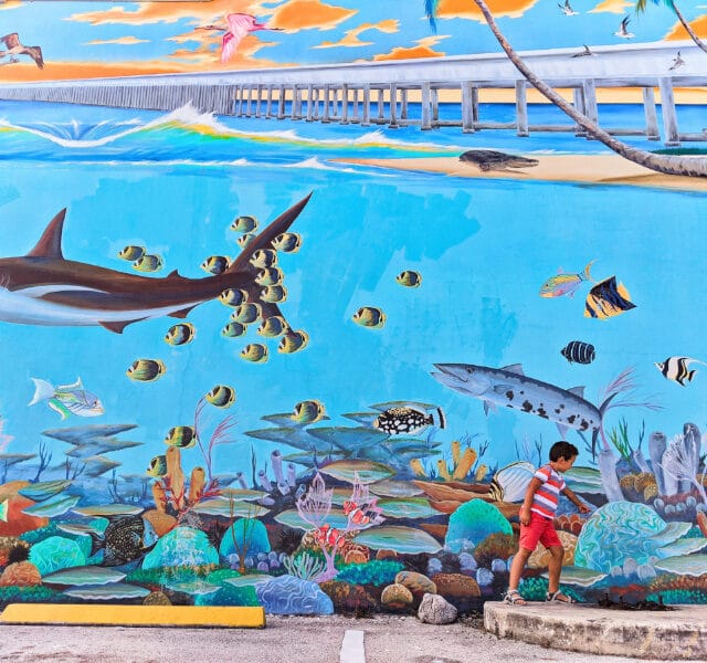 Taylor Family with Undersea Mural Artist Yoslan O'farrill Marathon Key Florida Keys 2020 1