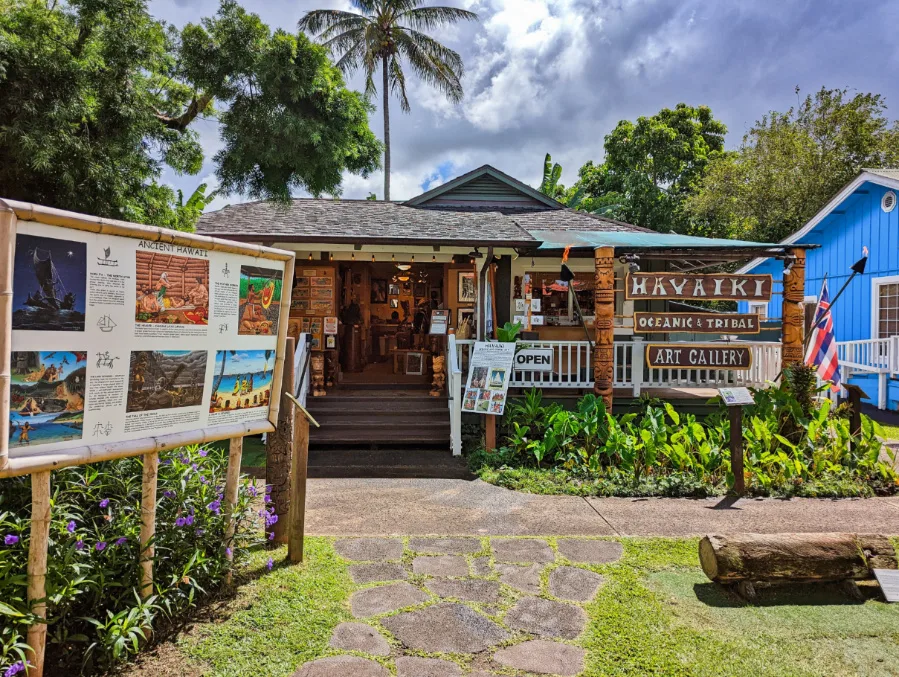 Tiki Carvings at Havaiki Oceanic Art Hanalei North Shore Kauai Hawaii 2