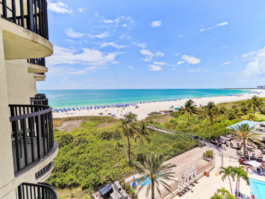 Review of the Hilton Marco Island Beach Resort Near Everglades National ...