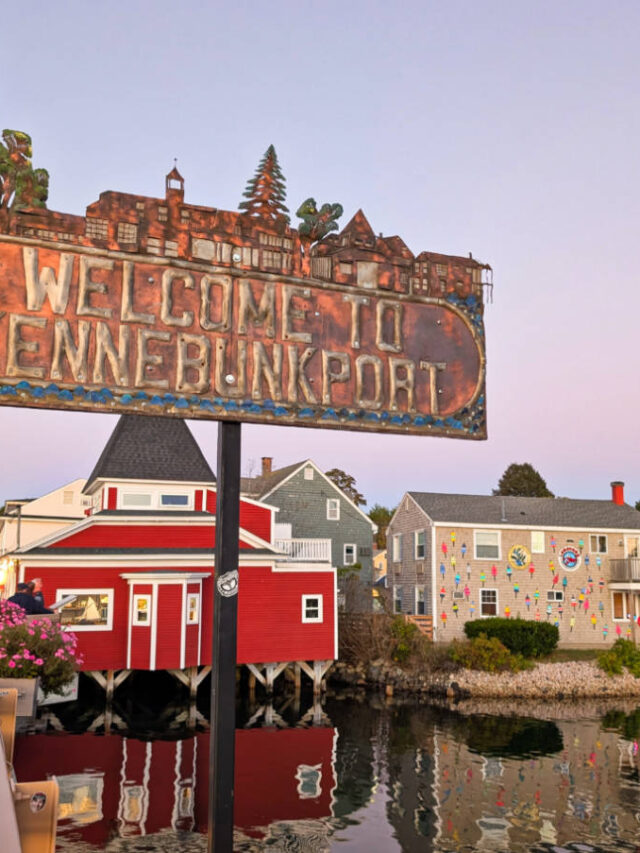 Welcome Sign at Kennebunkport Maine 2