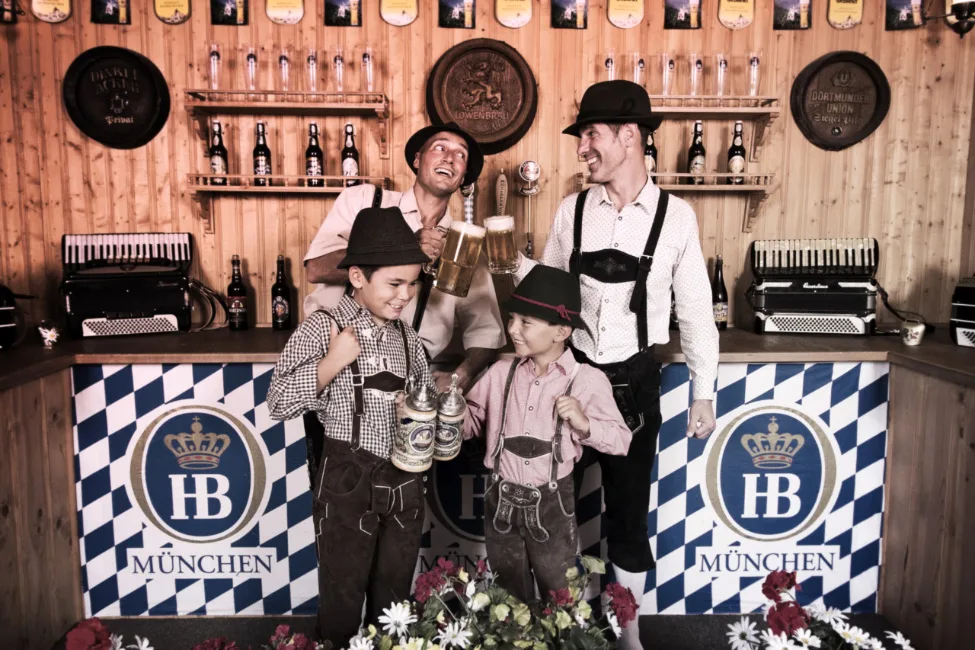 Full Taylor Family doing Bavarian Photo Shoot in Leavenworth Washington 1